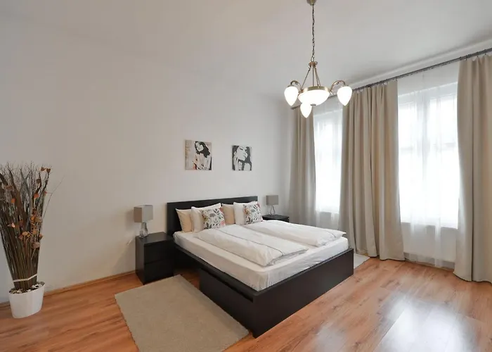 Exclusive On Zborovska * Praga